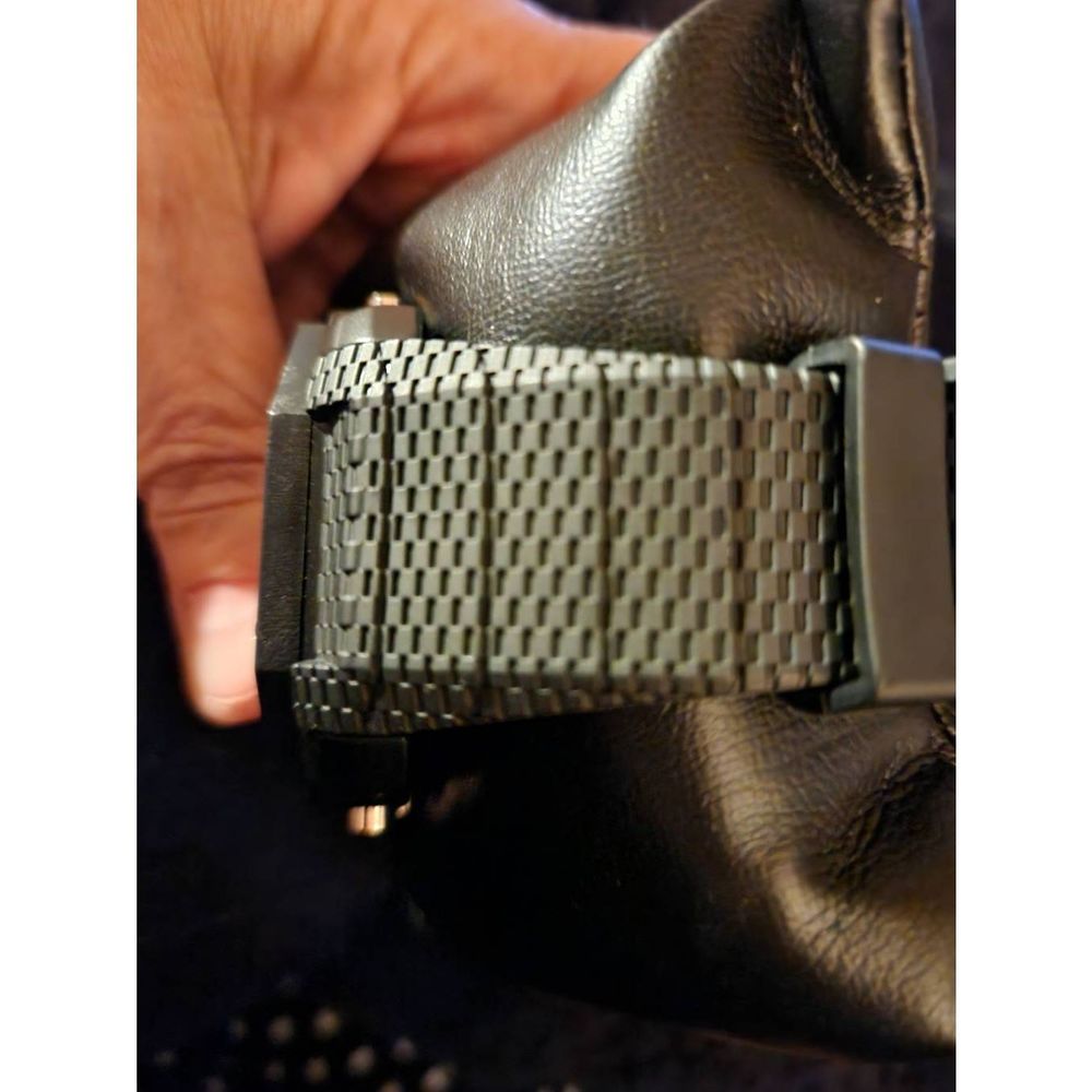 Axiom Watch - Picture 4 of 5
